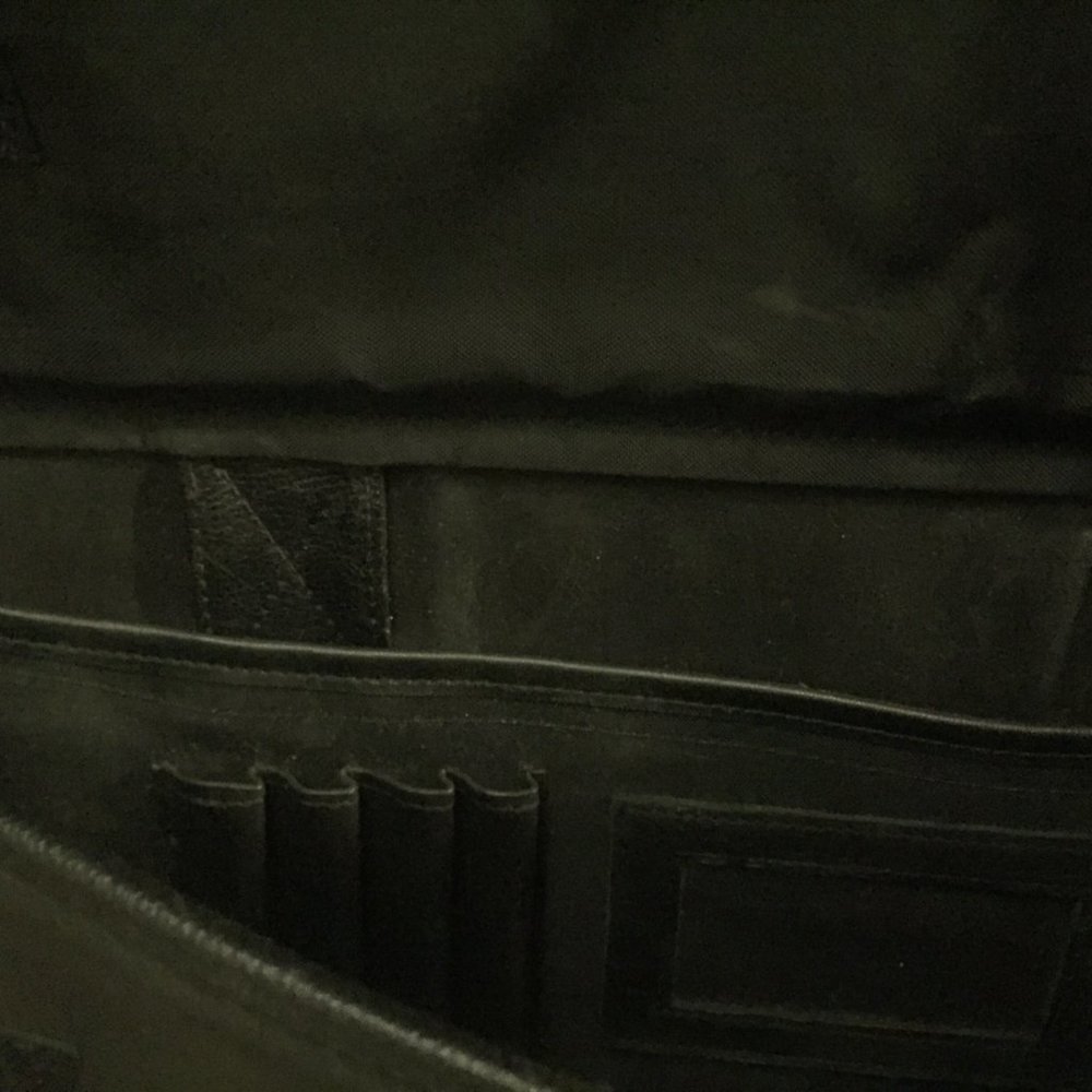 Preowned Dell Laptop Black Leather Shoulder Bag - Picture 5 of 11